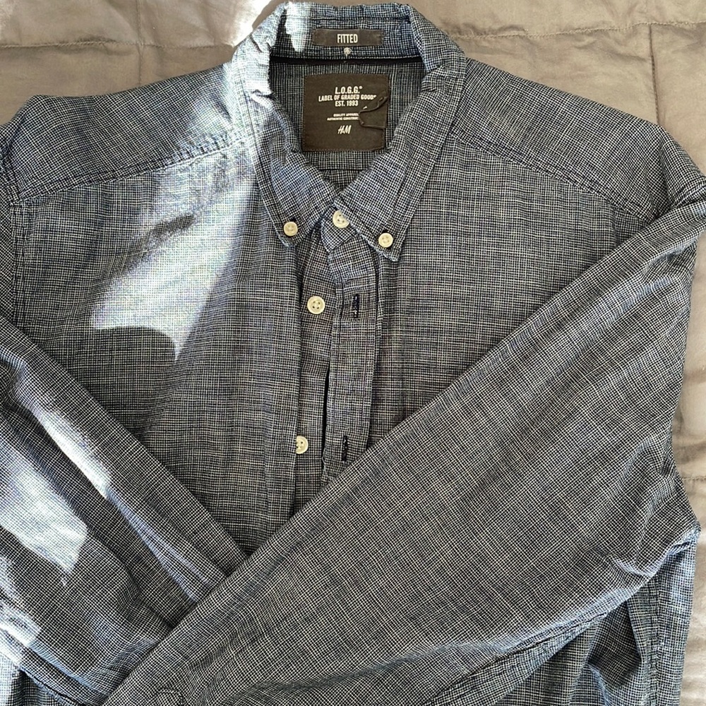 H&M Fitted Casual Button Down